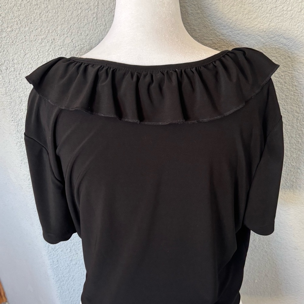 Perceptions Black Ruffle Top - Picture 2 of 3